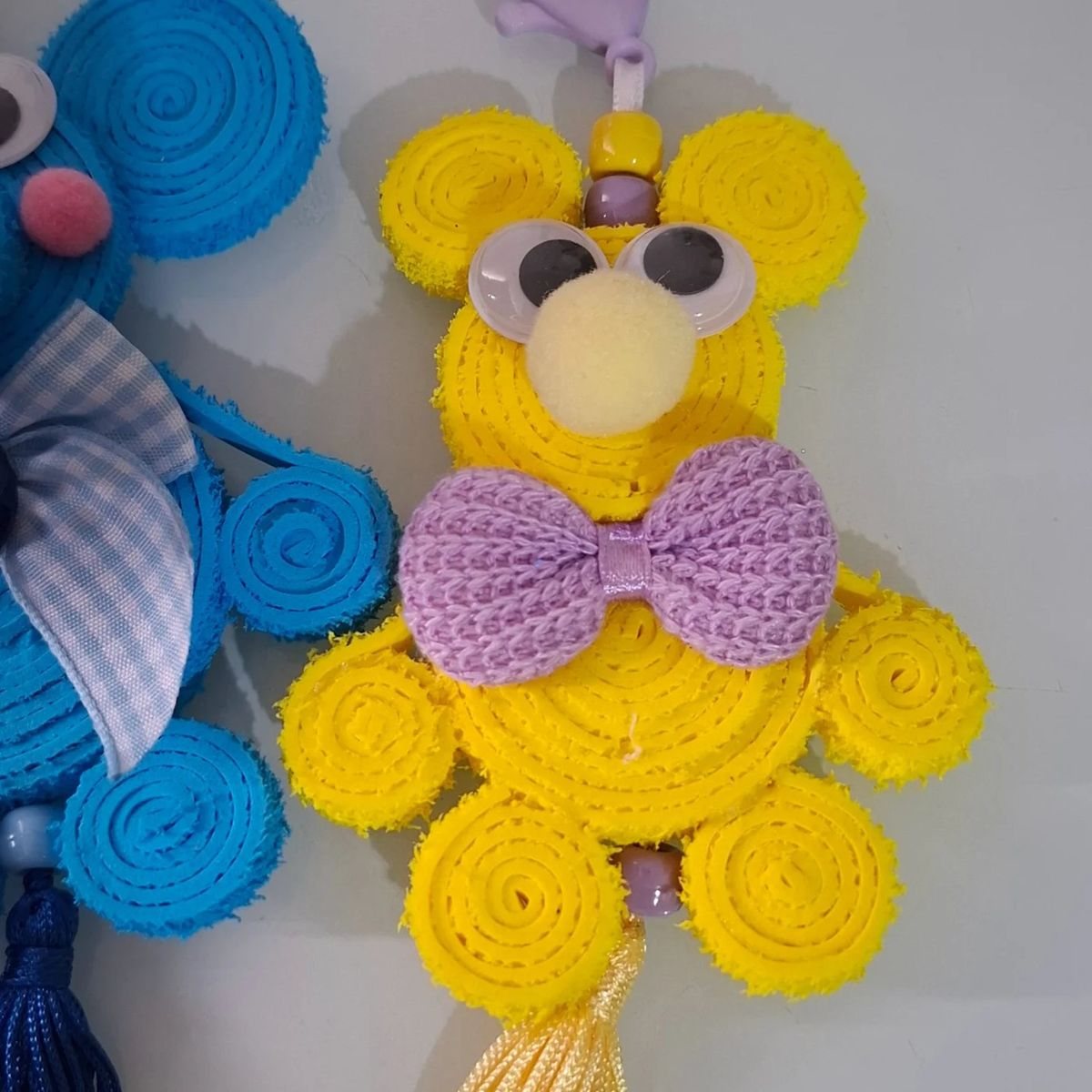 Bichinhos em espiral com pompom, foto 2